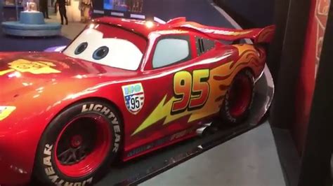 Cars 3 Lightning McQueen Original Race Car - YouTube