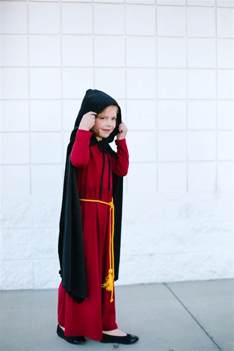 Mother Gothel costume - Everyday Reading