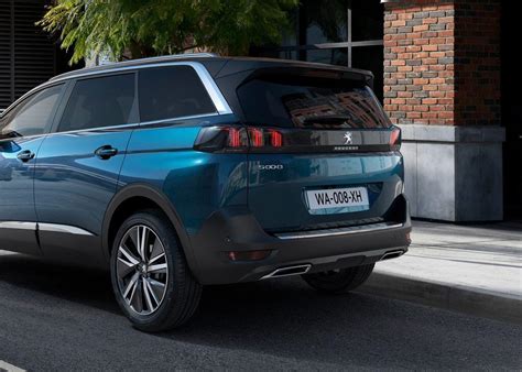 New Peugeot 5008 GT