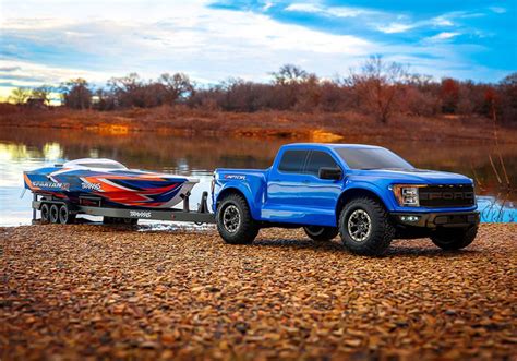 Traxxas Triple-Axle Boat Trailer: Spartan & DCB M41 Catamaran