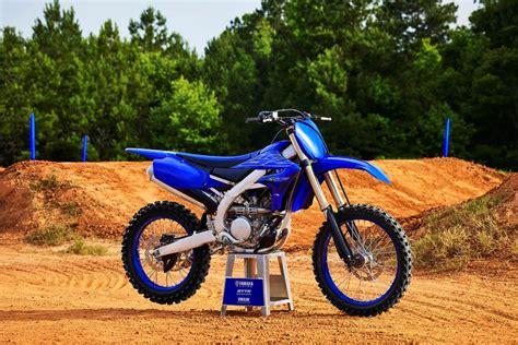 A Buying Guide to the Best Non-Street-Legal 4-Stroke Dirt Bikes