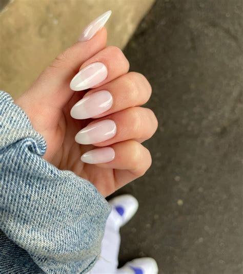 Solar Nails—Everything to Know About this Manicure Trend