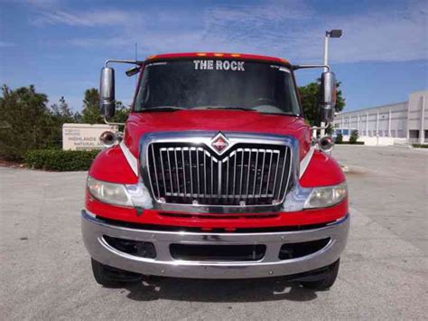 International 4400 Durastar Crew Cab Cab Chassis (2011) : Medium Trucks