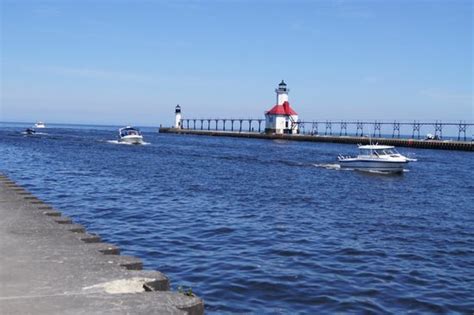 Lake Michigan - Picture of Silver Beach County Park, Saint Joseph - TripAdvisor