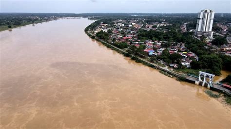 Over 13,000 forced to evacuate after Thailand's Sungai Golok sub-province struck by flood | New ...