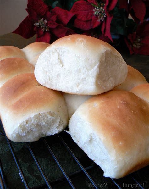 MIH Recipe Blog: Buttermilk Dinner Rolls