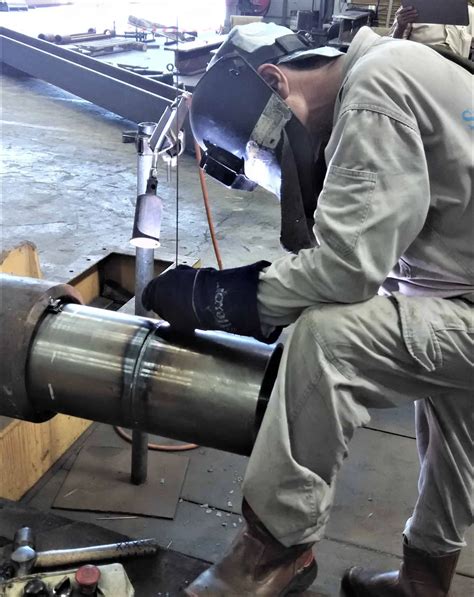 Welding of AISI 4140 and AISI 4130 steel with TIG, SMAW, MIG