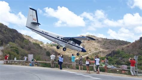 St. Barth Airport on Saba : SweatyPalms