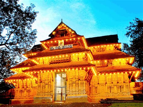 20 Famous Temples In Kerala To Visit In 2024 – Iris Holidays