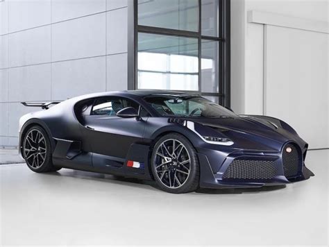 Watch R90 Million Matte Blue Bugatti Divo 'Unboxing'