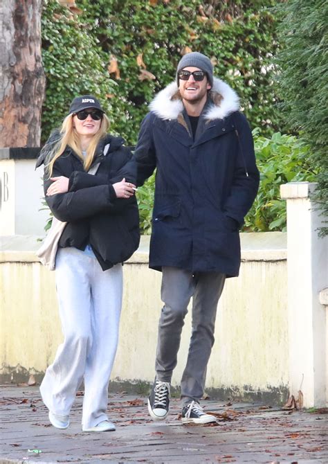 Sophie Turner With New Boyfriend Peregrine Pearson in London 12/08/2023 ...