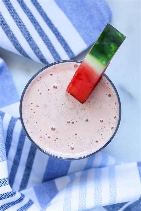 Watermelon Banana Smoothie - Nutrition to Fit | Lindsey Janeiro ...