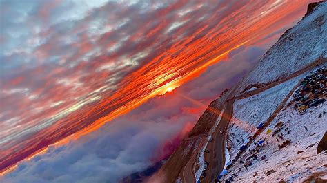 Pikes Peak sunrise : r/coloradohikers