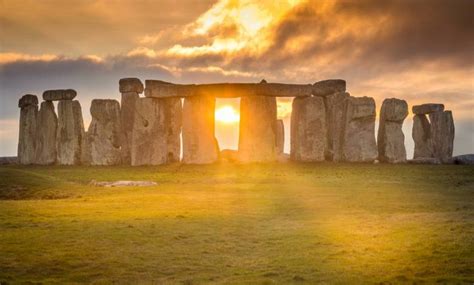 Quand une découverte sur les origines de Stonehenge résonne avec la ...