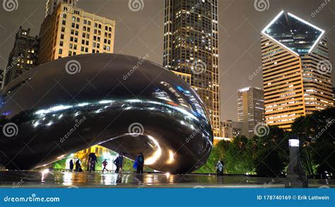 Chicago by Night - Cloud Gate at Millennium Park - CHICAGO, UNITED ...