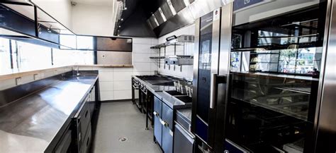 Commercial Kitchen Equipment – Major Factors Buyers Should Consider ...