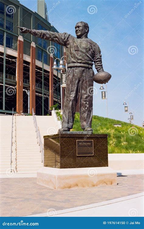 Curly Lambeau Bronze Statue Field Football Editorial Image - Image of ...