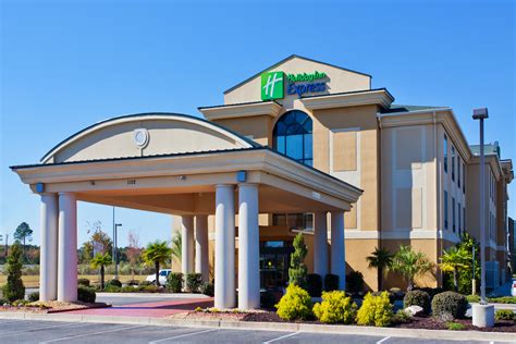 Holiday Inn Express Hotel & Suites- Tourist Class Cordele, GA Hotels ...