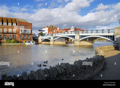 Windsor Bridge Stock Photo - Alamy