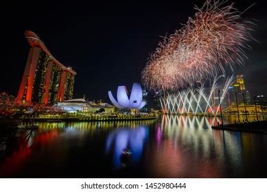 1,336 Helix Fireworks Images, Stock Photos & Vectors | Shutterstock