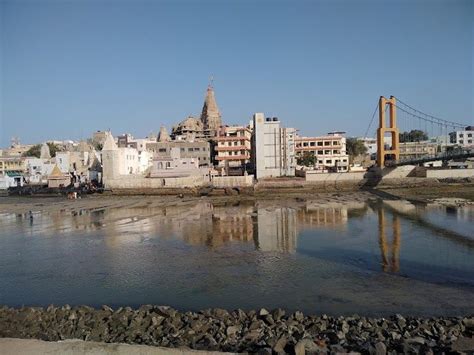 Dwarkadhish Temple, Dwarka - Timing, History & Photos