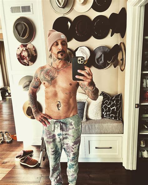 Backstreet Boys AJ McLean shows body transformation amid sobriety ...