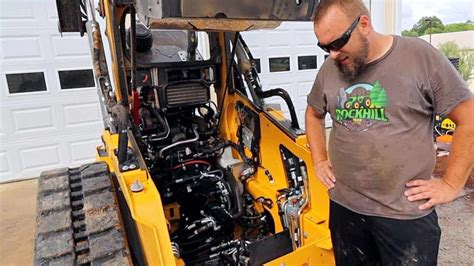 Operating a Skid Steer Loader | 8 Biggest Mistakes to Avoid