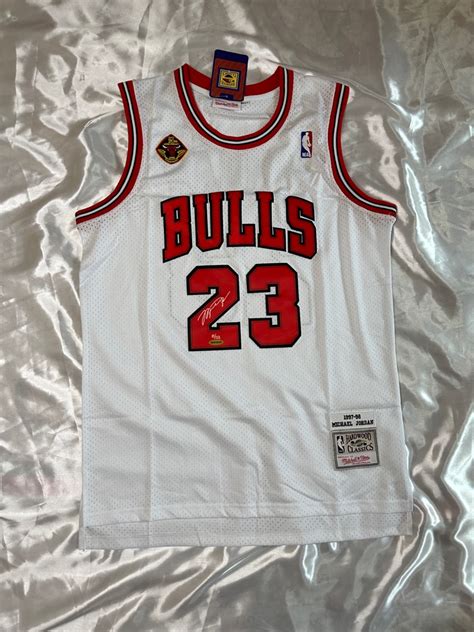 Bulls Michael Jordan #23 Basketball Jersey on Carousell