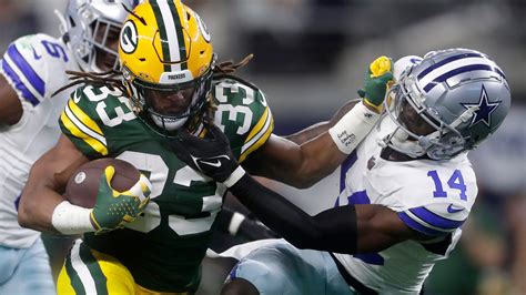 Aaron Jones, Packers dominate Dallas Cowboys in NFC wild card game