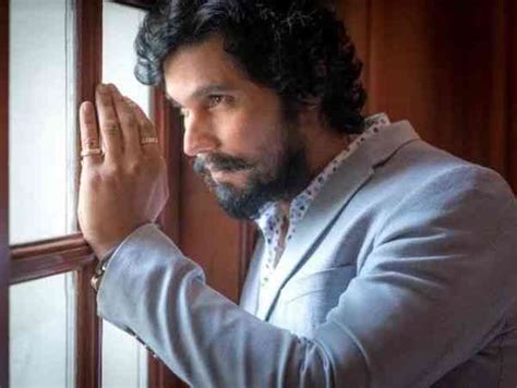 Randeep Hooda performs last rites of Sarabjit Singh's sister Dalbir Kaur | www.lokmattimes.com