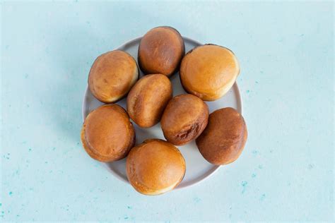 Traditional Polish Pączki (Doughnuts) Recipe