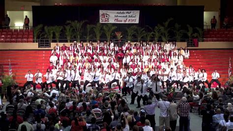 Kahuku High School Graduation Haka 2015 - YouTube