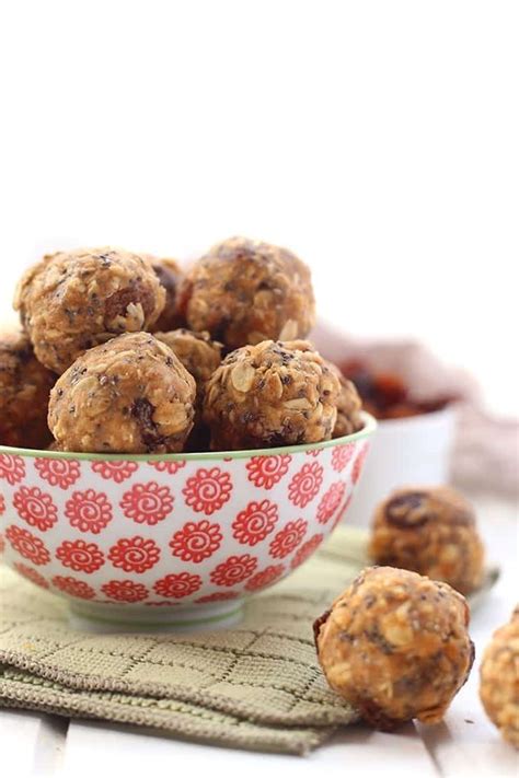 No-Bake Oatmeal Protein Balls Recipe - Karinokada