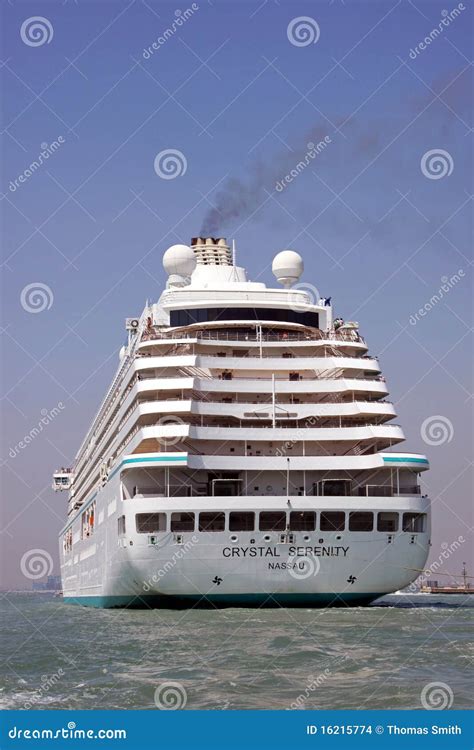 Crystal Serenity Luxury Cruise Ship Editorial Stock Image - Image of industry, journey: 16215774