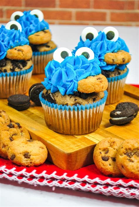 Ultimate Cookie Monster Cupcakes - Baking Beauty