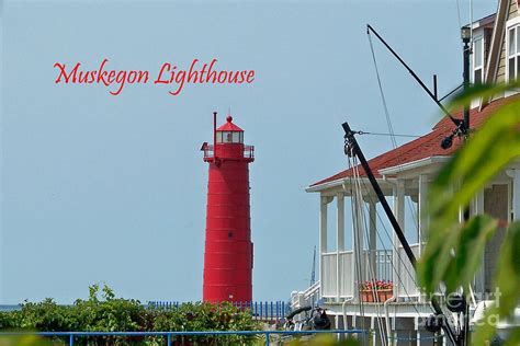 Muskegon Lighthouse Photograph by Carolyn Baumgart | Fine Art America