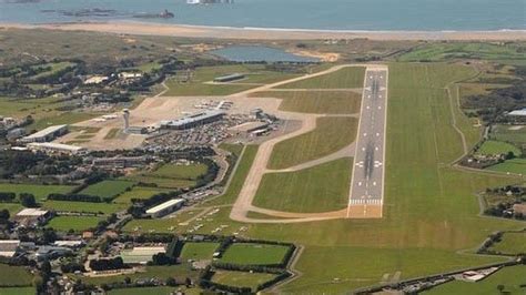 1.7m passengers fly through Jersey Airport - BBC News