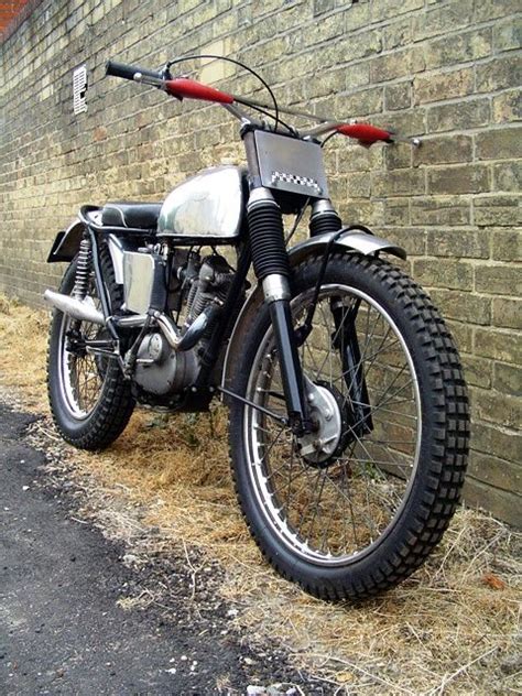 Triumph Tiger Cub - a classic British scrambler https://www.facebook ...