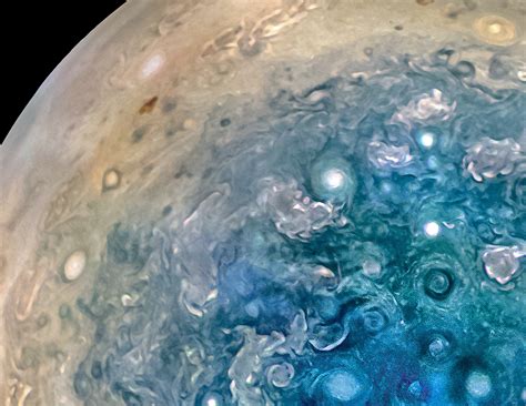 NASA’s newest photo of Jupiter will blow your mind – BGR