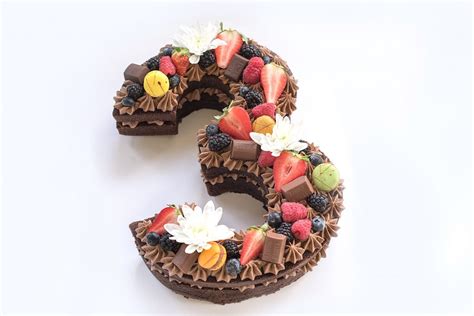 Chocolate N Berry Number Cake – Cooke's Finest