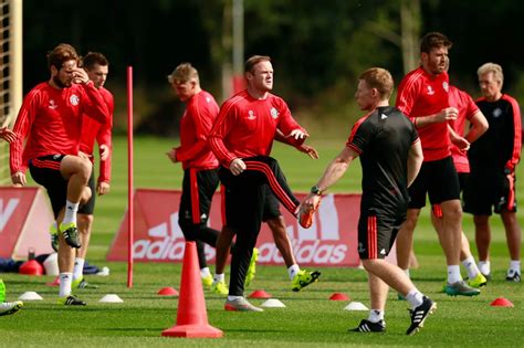 Manchester United Training - Irish Mirror Online