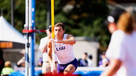 Mondo Duplantis wins in Monaco