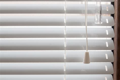 Balancing Openness and Seclusion with Aluminium venetian Blinds