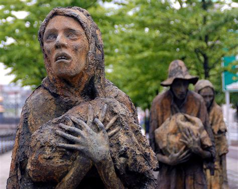 Le Famine Memorial - Mémorial en hommage aux victimes de la Grande ...