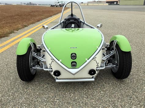 Electric Reverse Trike Offers Custom Builders Another Option