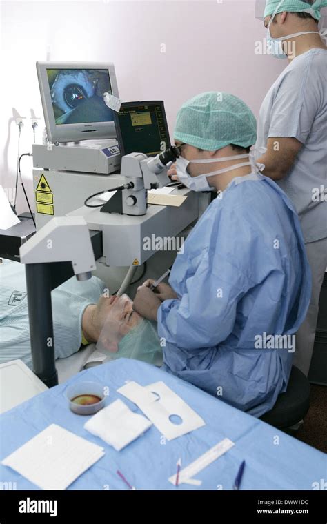 Surgery laser eye Stock Photo - Alamy