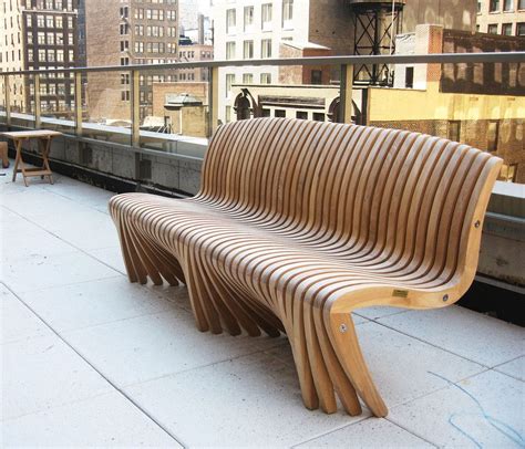 Curved Outdoor Bench And Their Features | Cool Home Designs | Outdoor ...