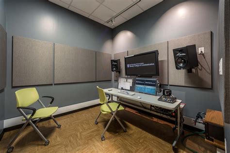 CMB 4.120A - RTF Undergrad Edit Suite | Moody College of Communication