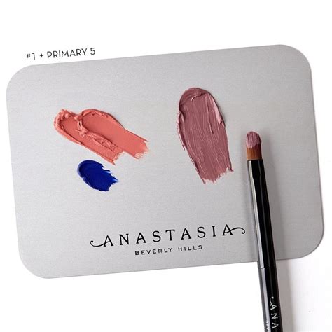 Here Are The Best Shades To Mix With The Cult-Favorite Anastasia Lip Palette