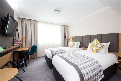 Holiday Inn London-Gatwick Airport, an IHG Hotel Horley, England, GB - Reservations.com